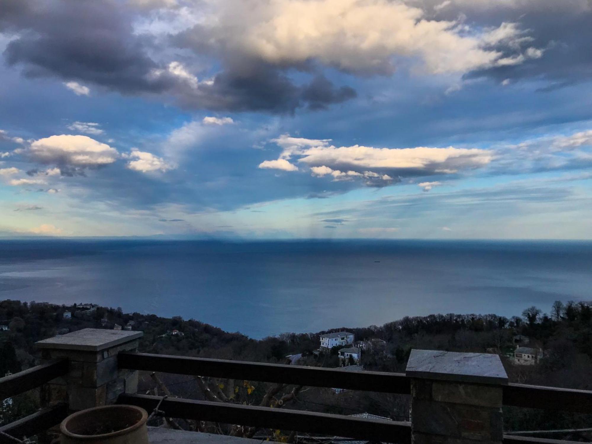 Θαλλώ Luxurious Villa Tsagkarada Exterior foto