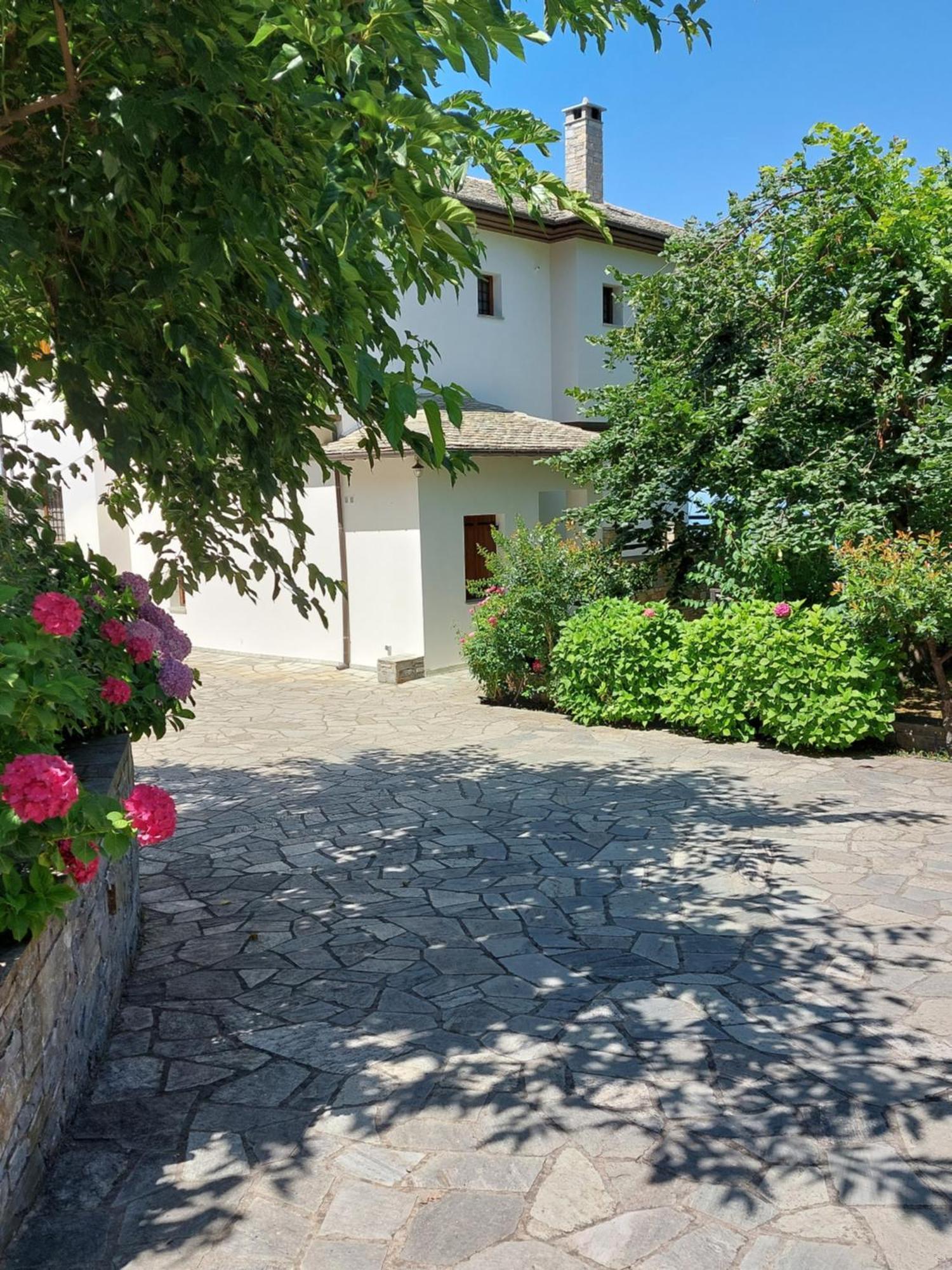 Θαλλώ Luxurious Villa Tsagkarada Zimmer foto